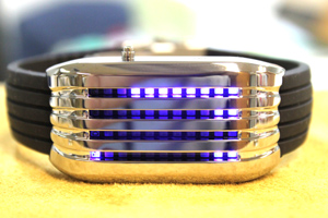 barcode-silver-blue-led-silicon-01-300